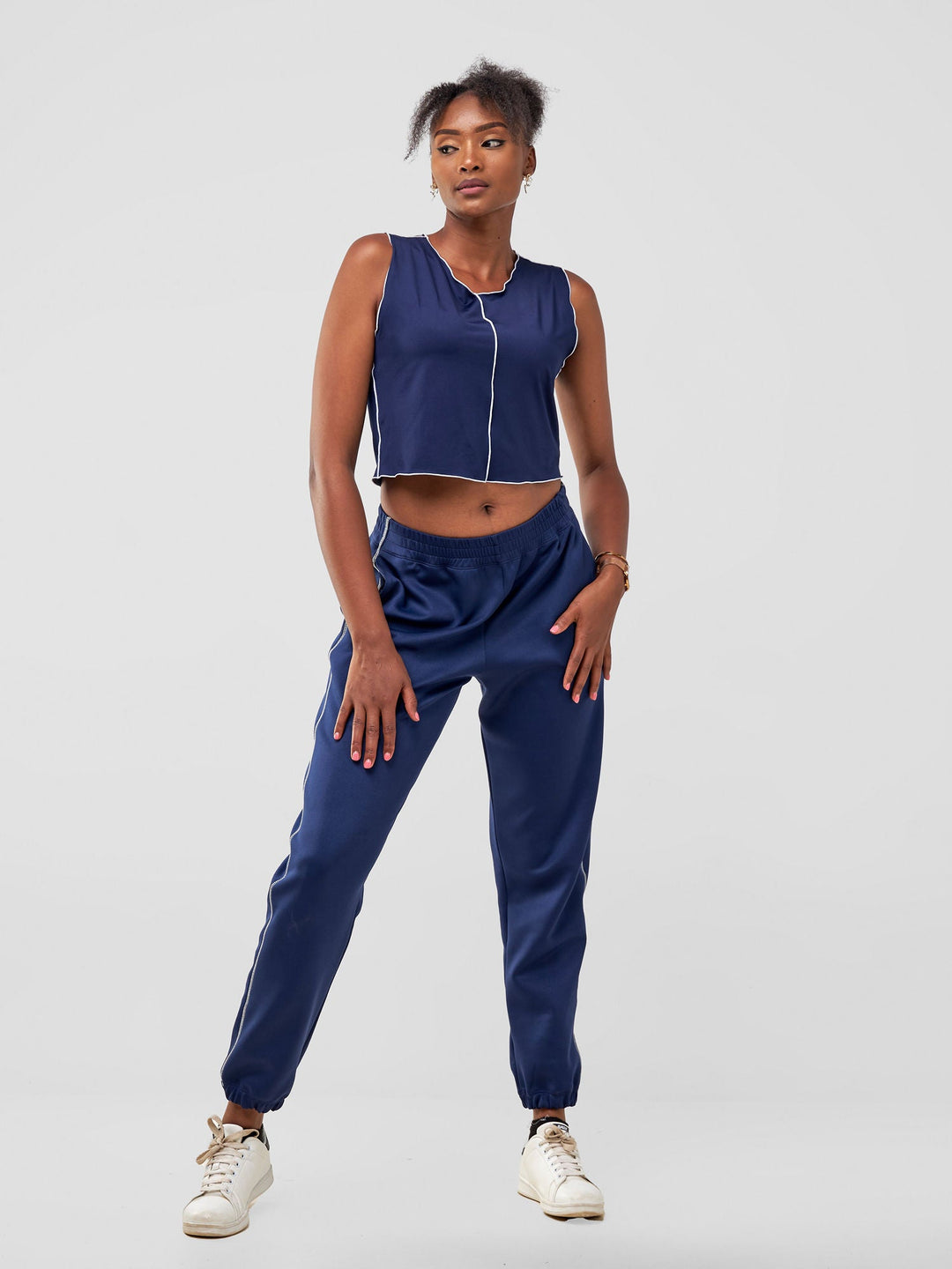 Zoya Taani Sleeveless Midriff Top - Navy