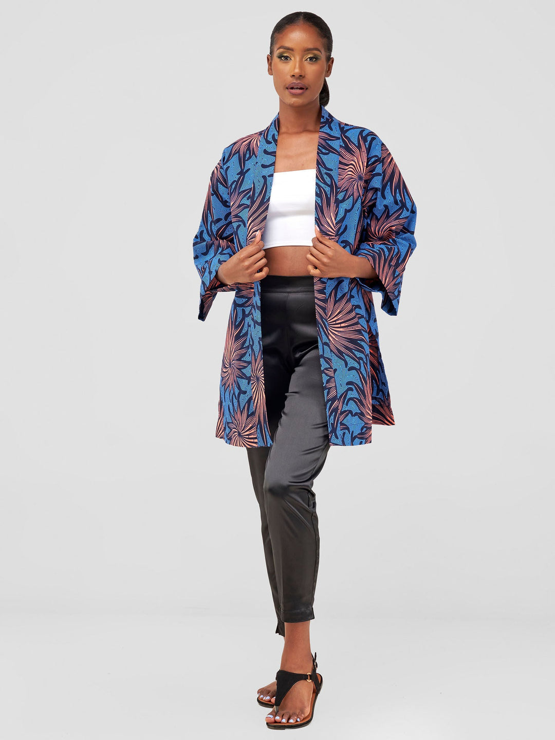 Vivo Hip Length Kimono - Tana Print